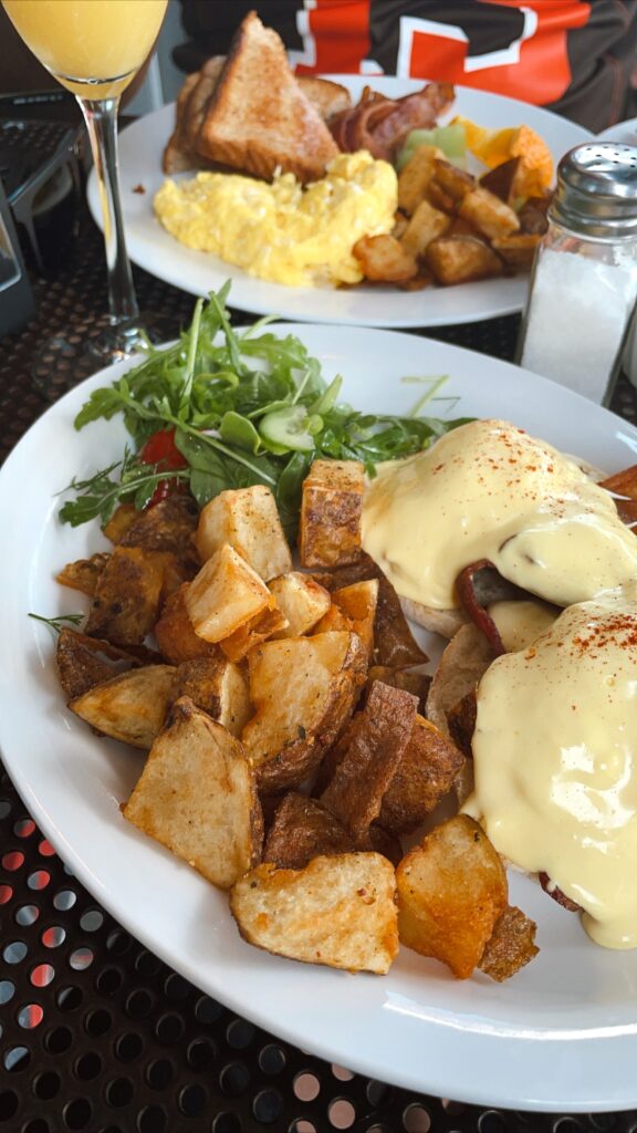 Breakfast and Brunch Like a Local in Toronto